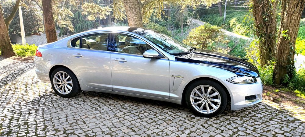 Jaguar XF 2.2 D Premium Luxury