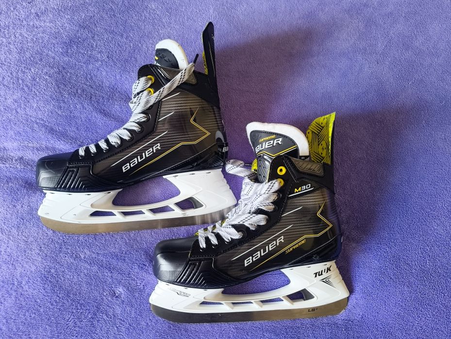 Łyżwy hokejowe Bauer Supreme M30 – rozmiar 10D (stan bardzo dobry)