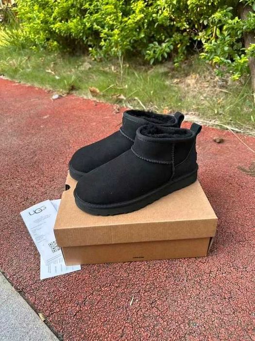 UGG Classic Mini Boots Black r.36