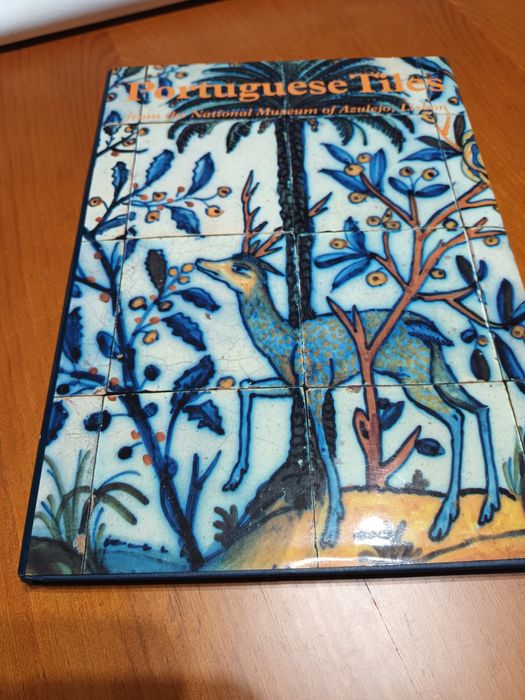 Fabuloso livro de azulejaria  de João Castel- Branco Pereira