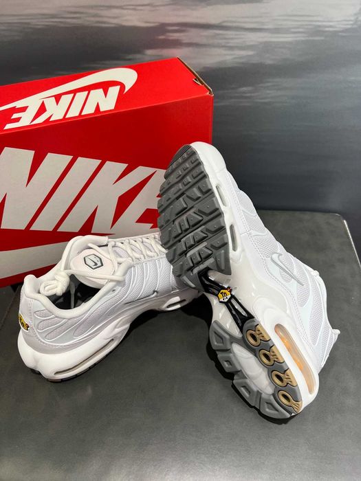 Nike Air Max Plus White-Rozmiar 38