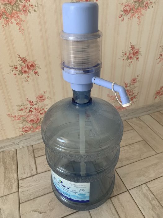 Бутыль 19л с помпой