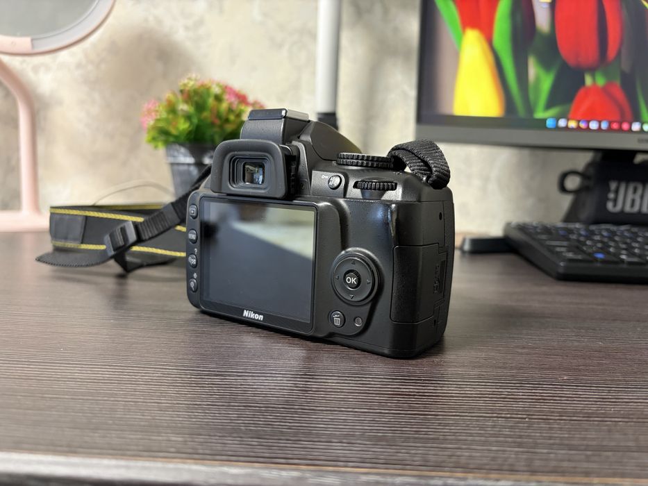 Фотоаппарат Nikon D3000 + объектив 18-55 VR | Идеальное состояние