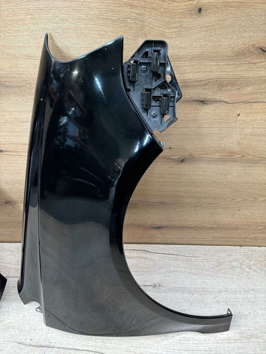 Błotnik przedni lewy prawy Volkswagen Polo Lift kolor lo41