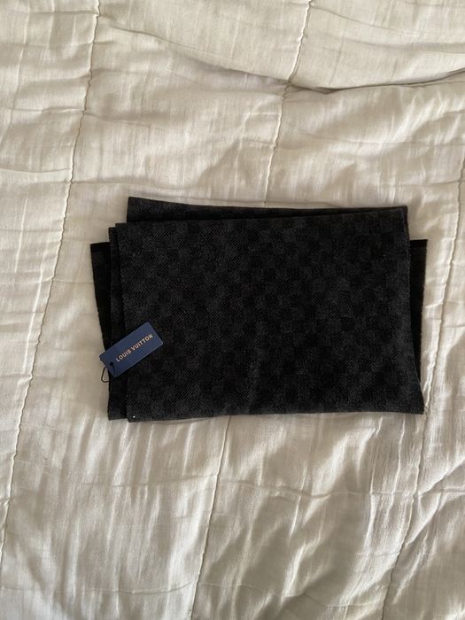 Conjunto gorro e cachecol da louis vuitton