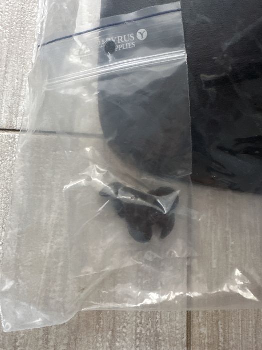 Комплект бризковики оригінал  передні Volvo xc90