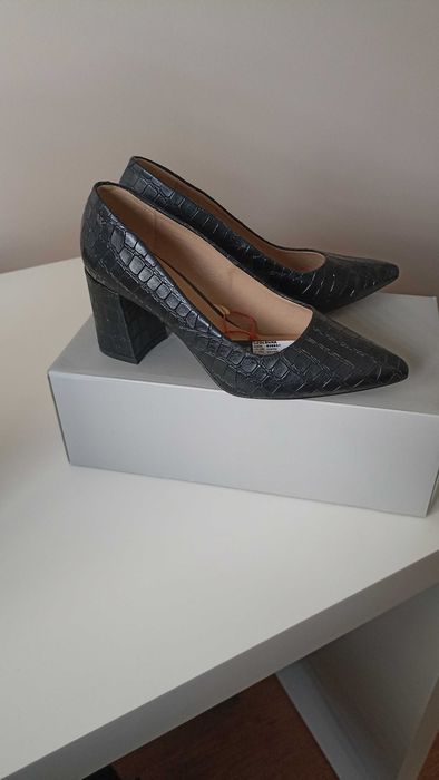 Czółenka nowe Wojas