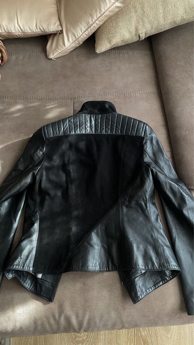 Продам женскую куртку