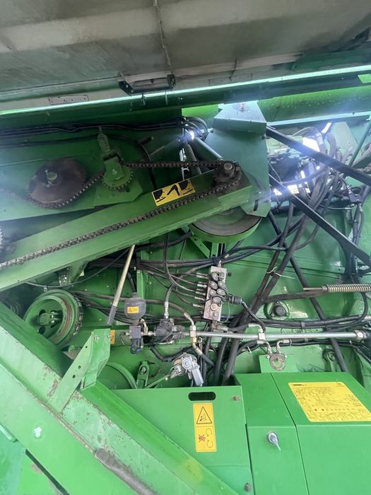 Комбайн John Deere T 660 + жатка 625R