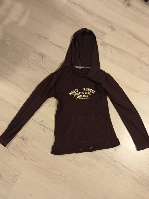 Brązowa bluza z kapturem