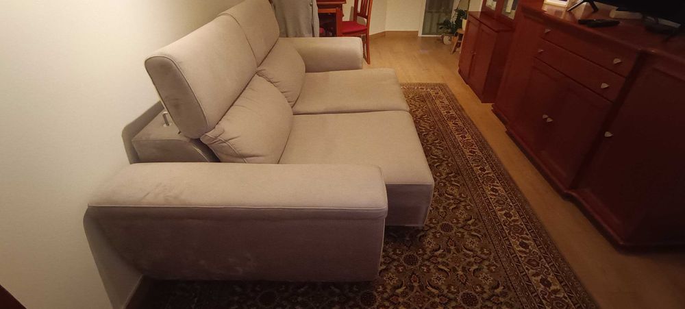 Sofá cinzento extensível
