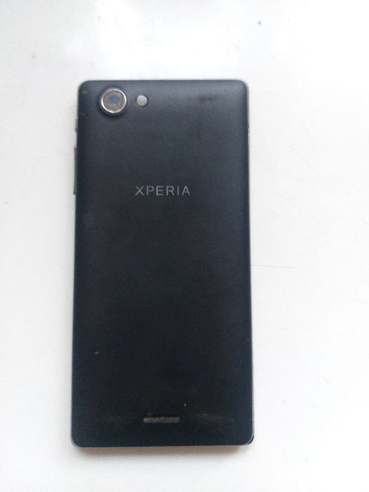 Sony xperia St 26 i