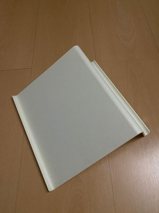 Suporte para Tablet  IKEA ISBERGET (25x25cm)
