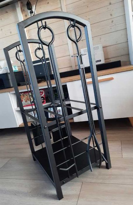 Mega solidny metalowy stojak na drewno stylowy w kolorze czarnym
