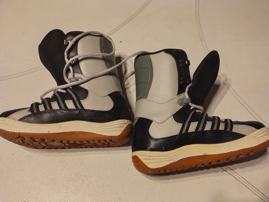 Buty snowboardowe 41