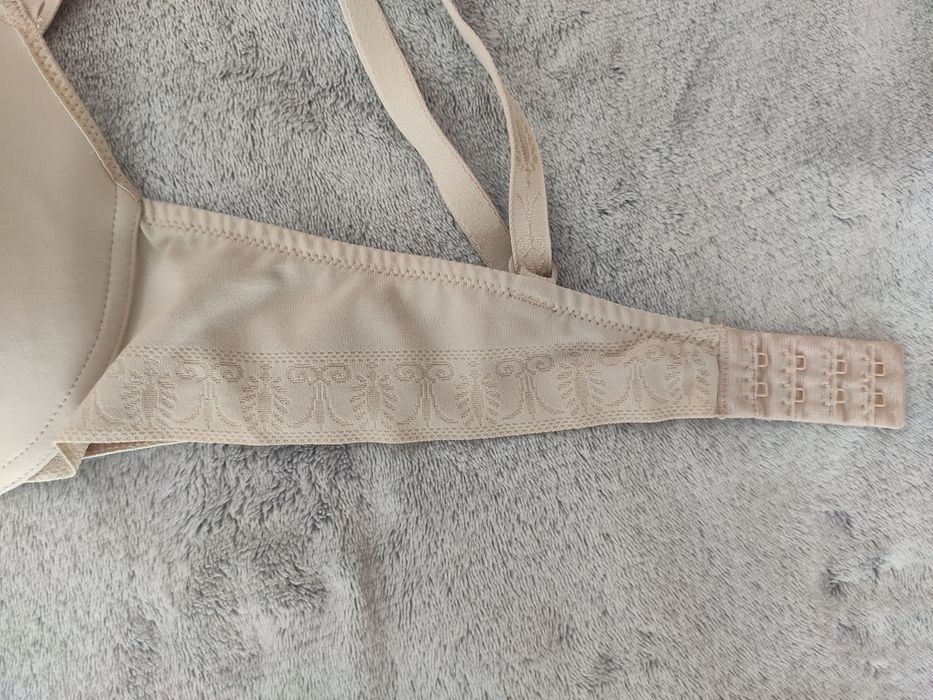 Biustonosz push up cielisty jasny beż 75 B C HUNKEMOLLER