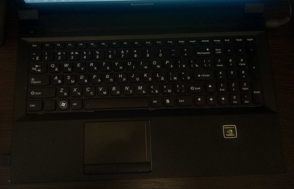 Lenovo B590: Intel i7-3630QM NvidiaGT720M ОЗУ-8Гб 128Gb-SSD+500GbHDD