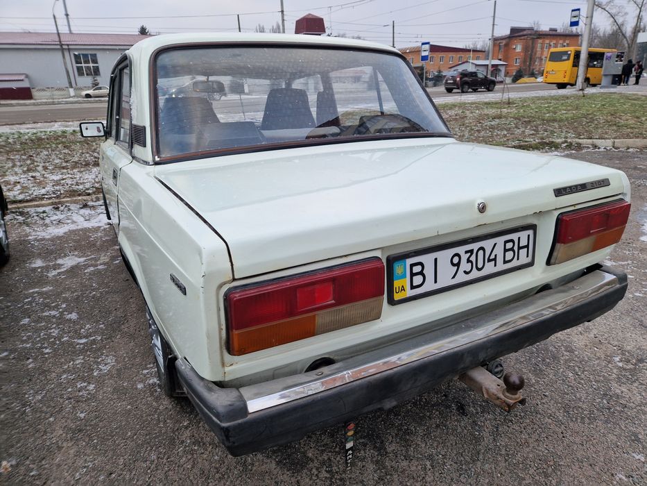 Авто в хорошому стані.сів поїхав