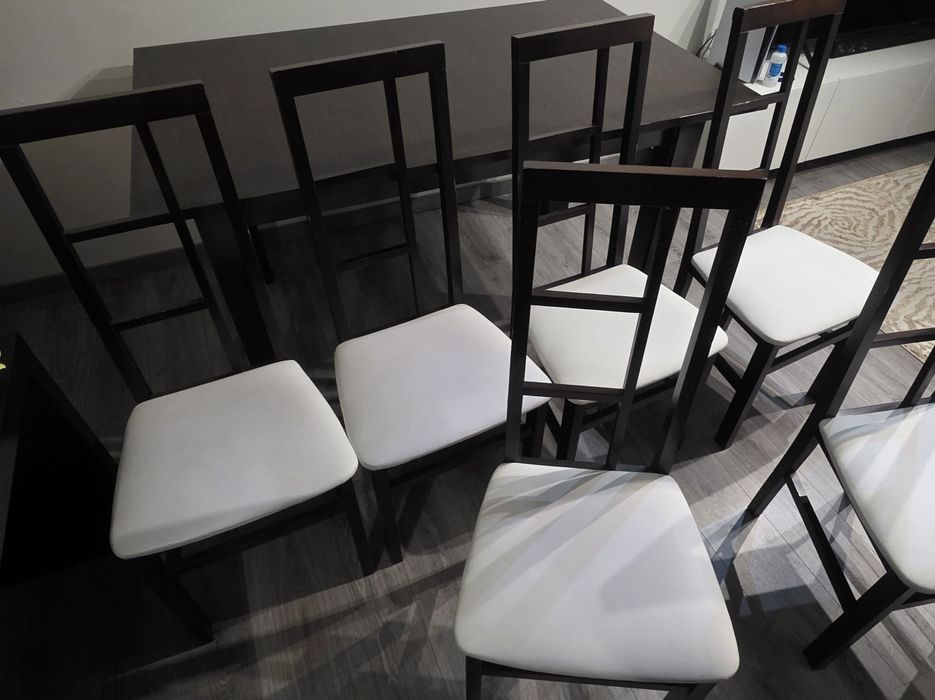 Mesa de jantar com 6 cadeiras