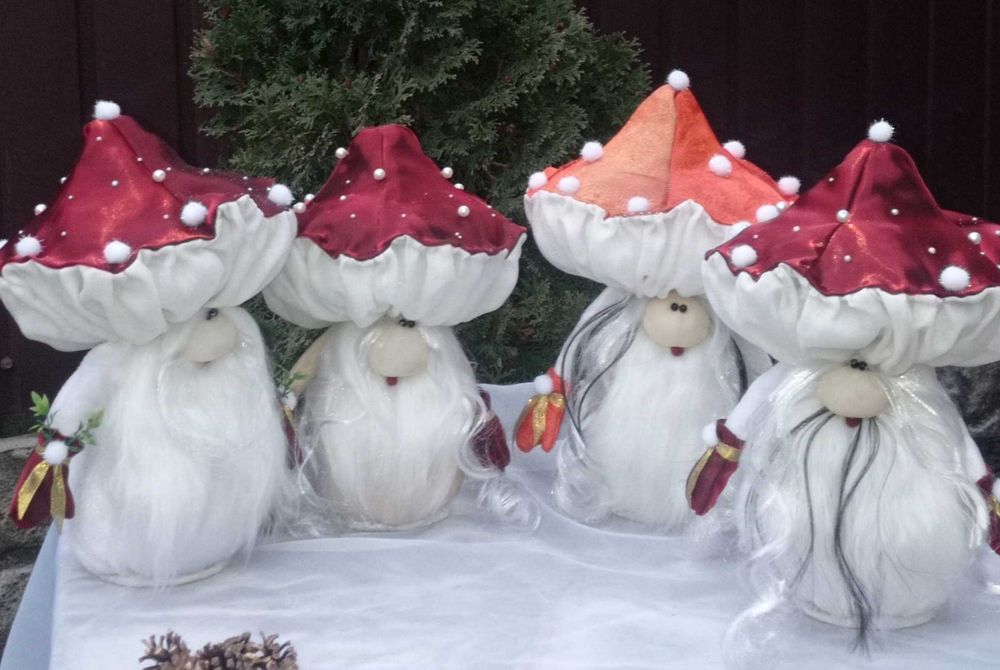Новорічні гноми ручної роботи