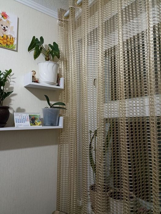 Якісна тюль сітка в чотирьох кольорах висота 2.8 м.