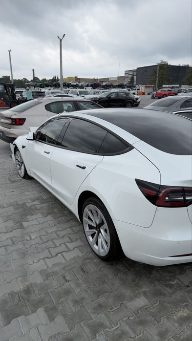 Tesla model 3 2022 LFP