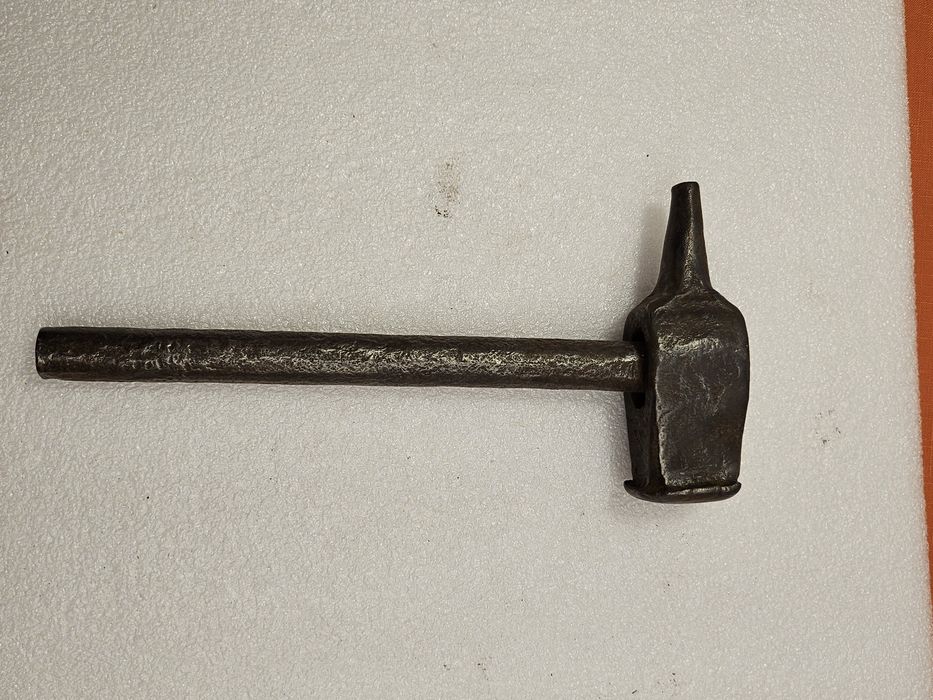 stary kuty wybijak kowalski przebijak vintage zabytkowe narzędzie 1,7 kg