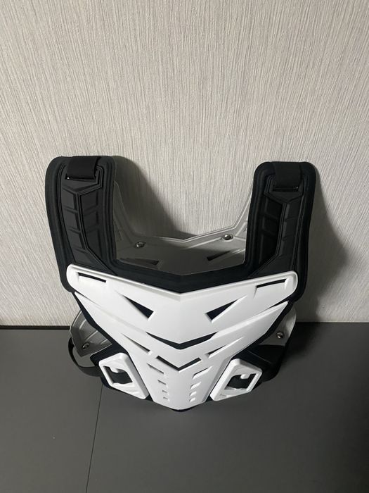 Продам мотозахист грудей / черепаха (нагрудник)