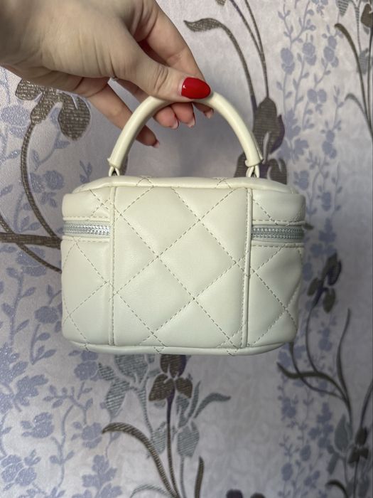 Жіноча Маленька молочна сумка (косметичка)