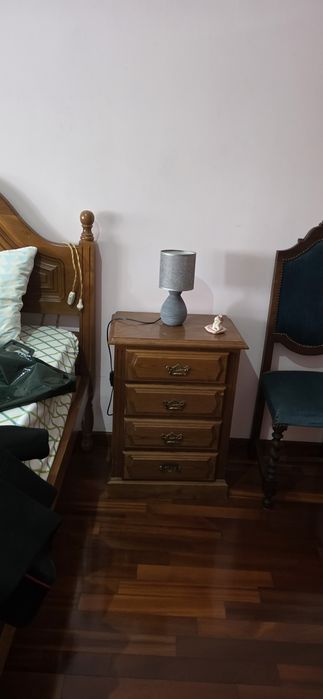 Conjunto cama, comoda e mesinha