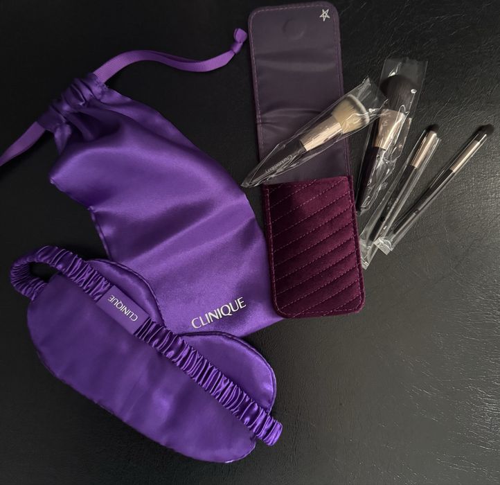 Маска для  сну  Clinique  міні-пензлі Charlotte Tilbury Magic Mini Brush Set