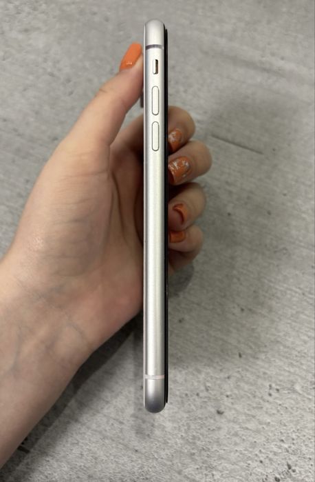 Iphone Xr на 64 ГБ