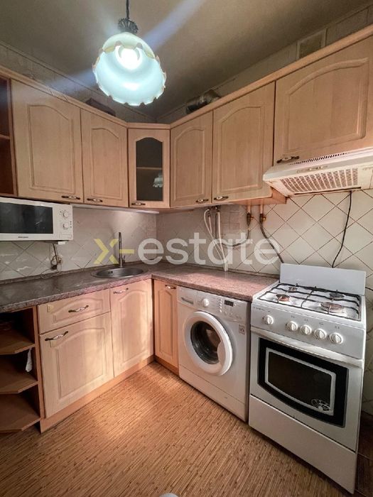 Комісію сплачує власник! Продам двокімнатну квартиру Івана Камишева