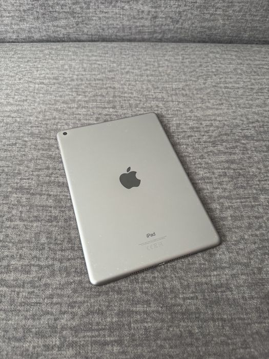 iPad 6 32GB Wi-Fi Gray (8)