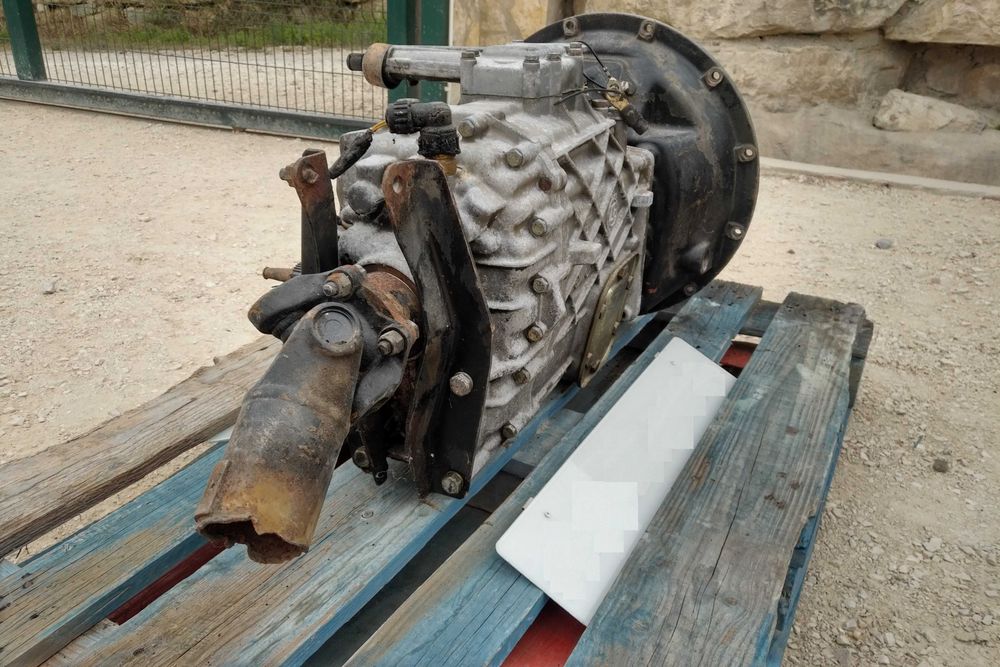 Caixa ZF Ecolite S5-42 manual de 5 velocidades para Nissan Atleon.