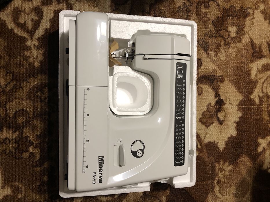 Швейная машина Minerva F 819 B