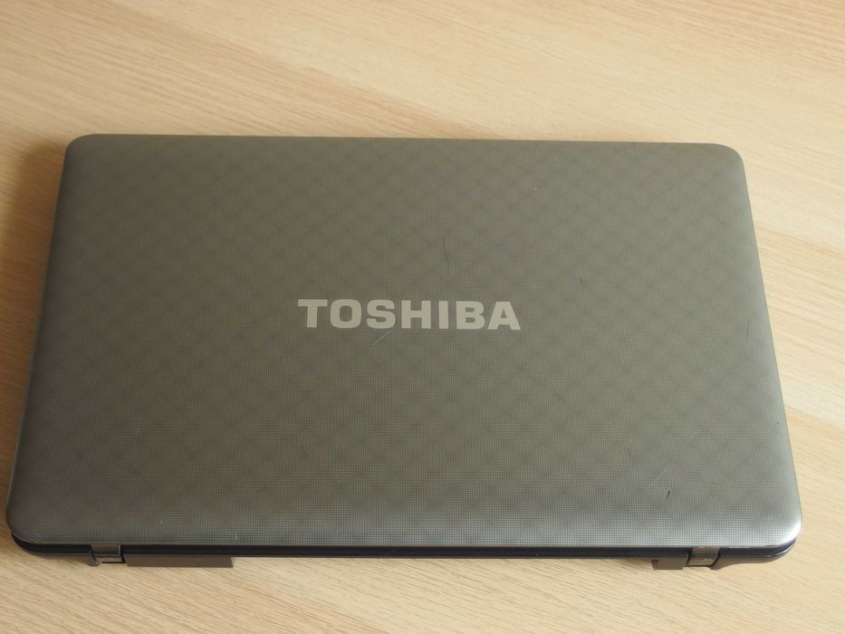 15,6" TOSHIBA L755 intel i5 2,5GHz 8GB RAM 120GB SSD GT-520M ноутбук