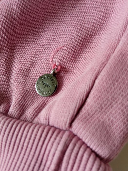 Pacyfic Republic krótka bluza przez głowę r S