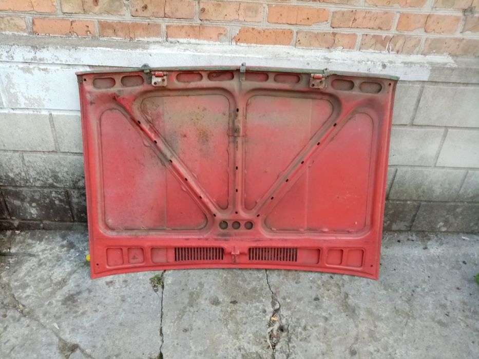 Продам капот и багажник