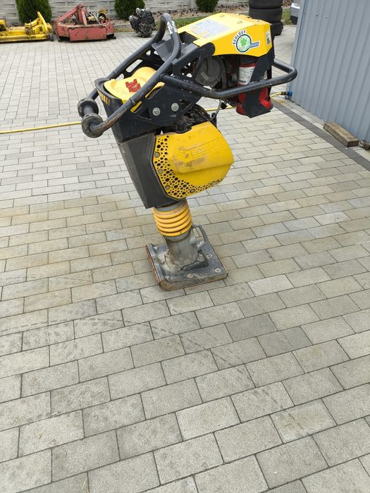 Skoczek Bomag BT 60G
