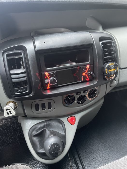 Nissan Primastar 2.5 dCi 140 (2004)