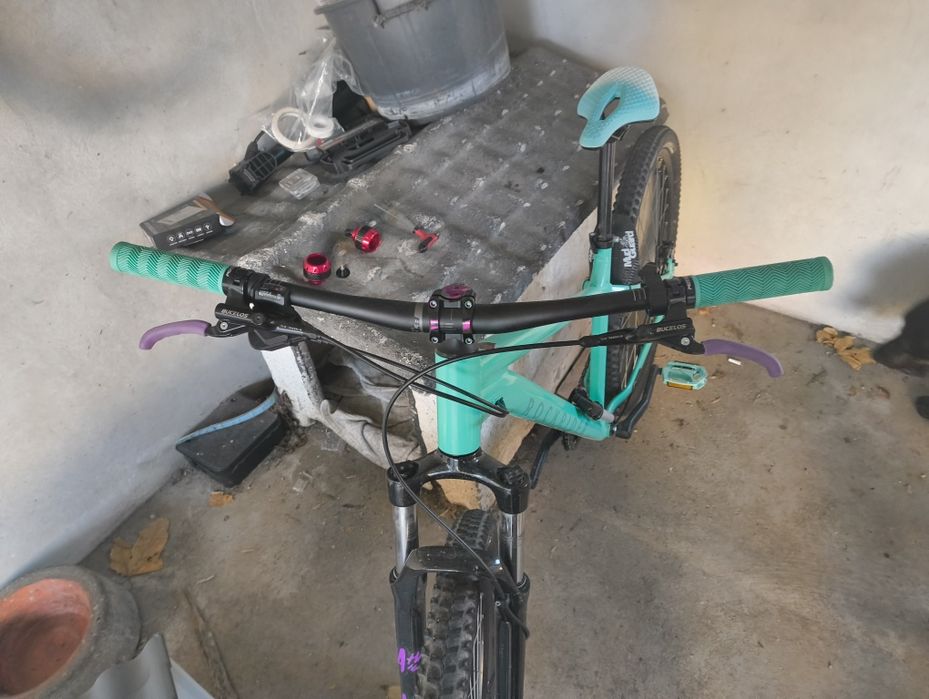 Bicicleta rockrider com extras