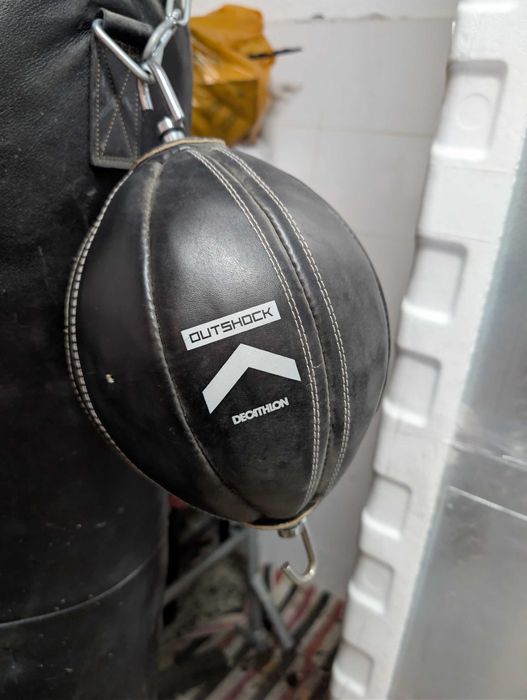 Saco (50kg) e bola de box com corrente outshock