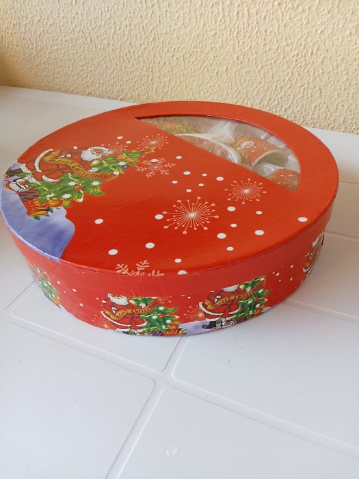 Coleção Natalina de 6 chávenas e 6 pires