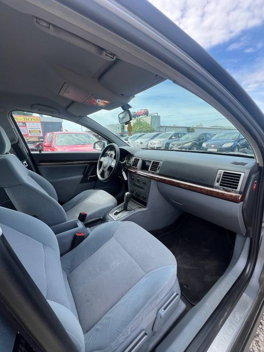 Na Sprzedaż Opel Vectra 3.2LPG/automat/zadbany/klima/alusy/bez wkladu