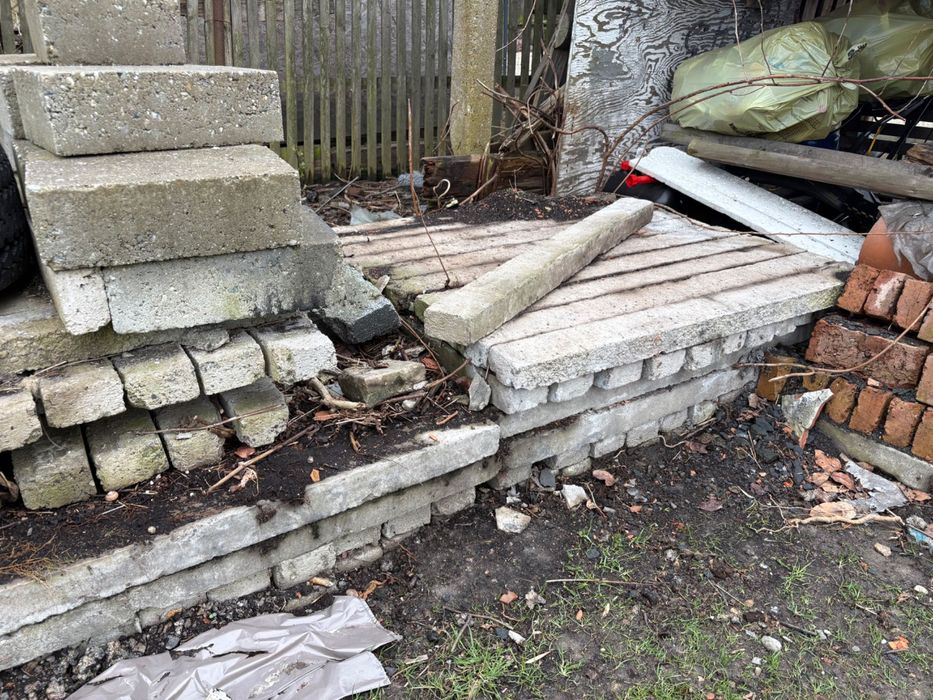 Stare betoniki zbrojone nadproża 120 cm na 11/6