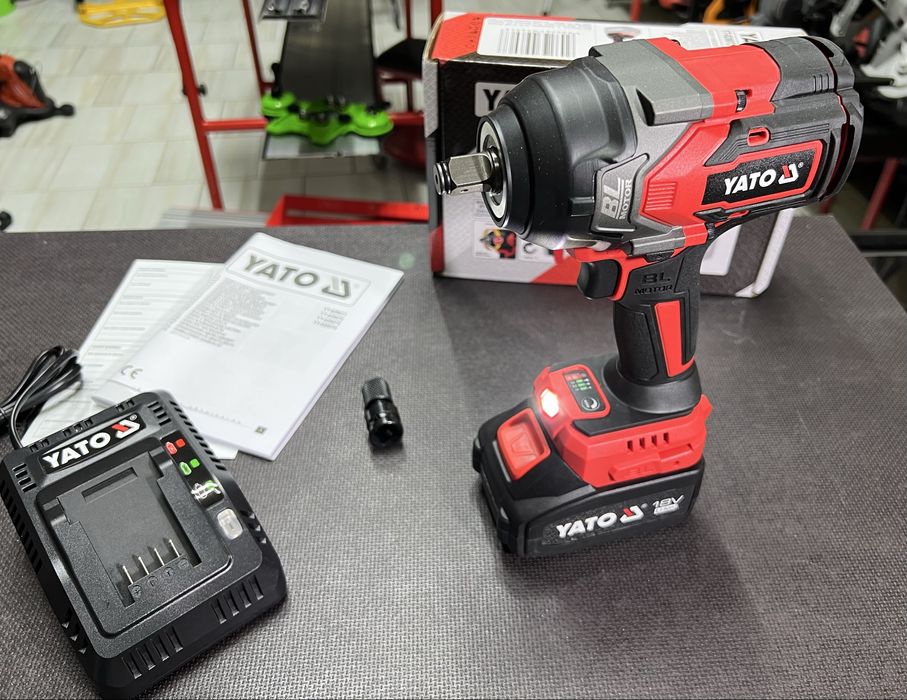 Гайковерт аккумуляторный 1200 Нм YATO YT-828072 (без АКБ и ЗУ)