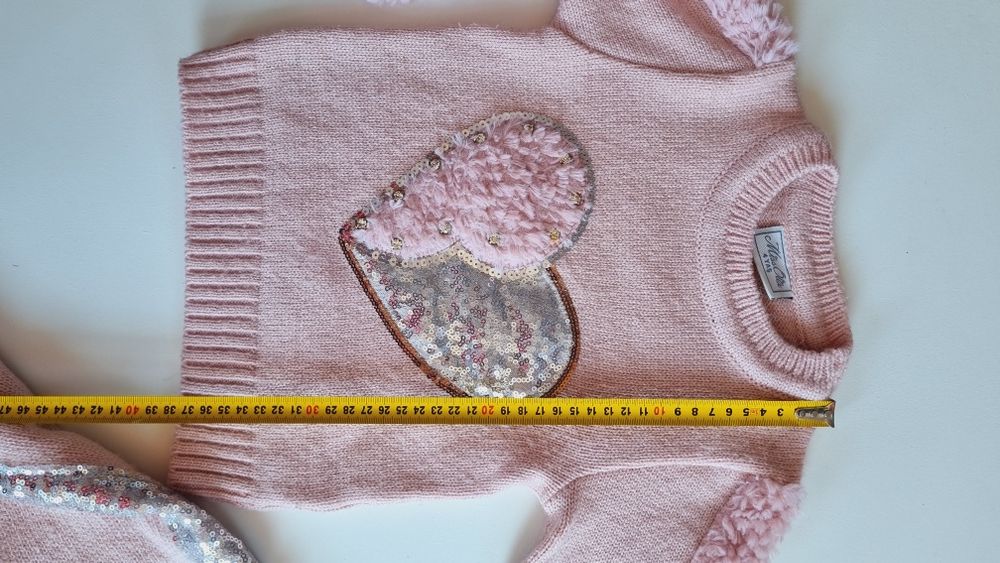 Теплий костюм для дівчинки вязаний