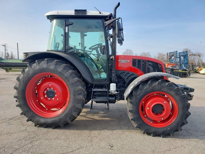 Трактор 110 к.с. ArmaTrac 1104 LUX Арматрак замість МТЗ-82 МТЗ-892 YTO