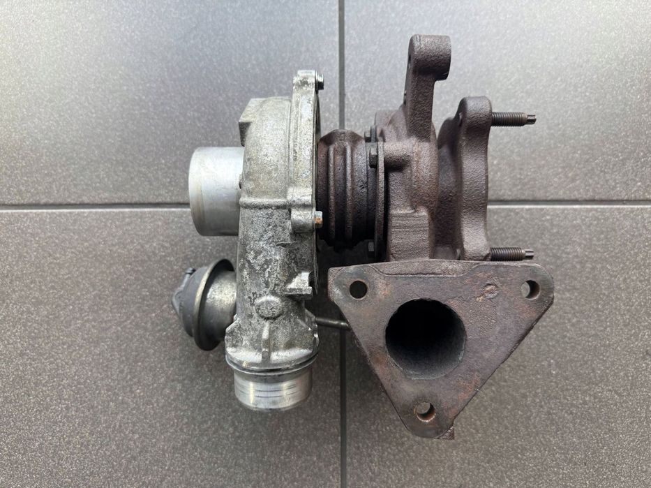 TURBOSPRĘŻARKA 2.5 DCI RENAULT NISSAN OPEL H8200483650